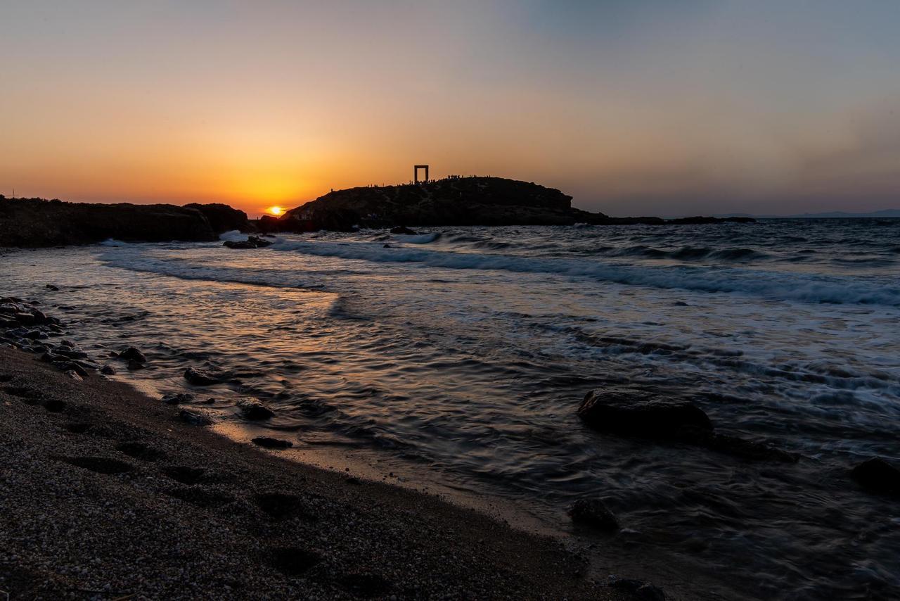 Portara Seaside Luxury Suites Naxos City Екстер'єр фото
