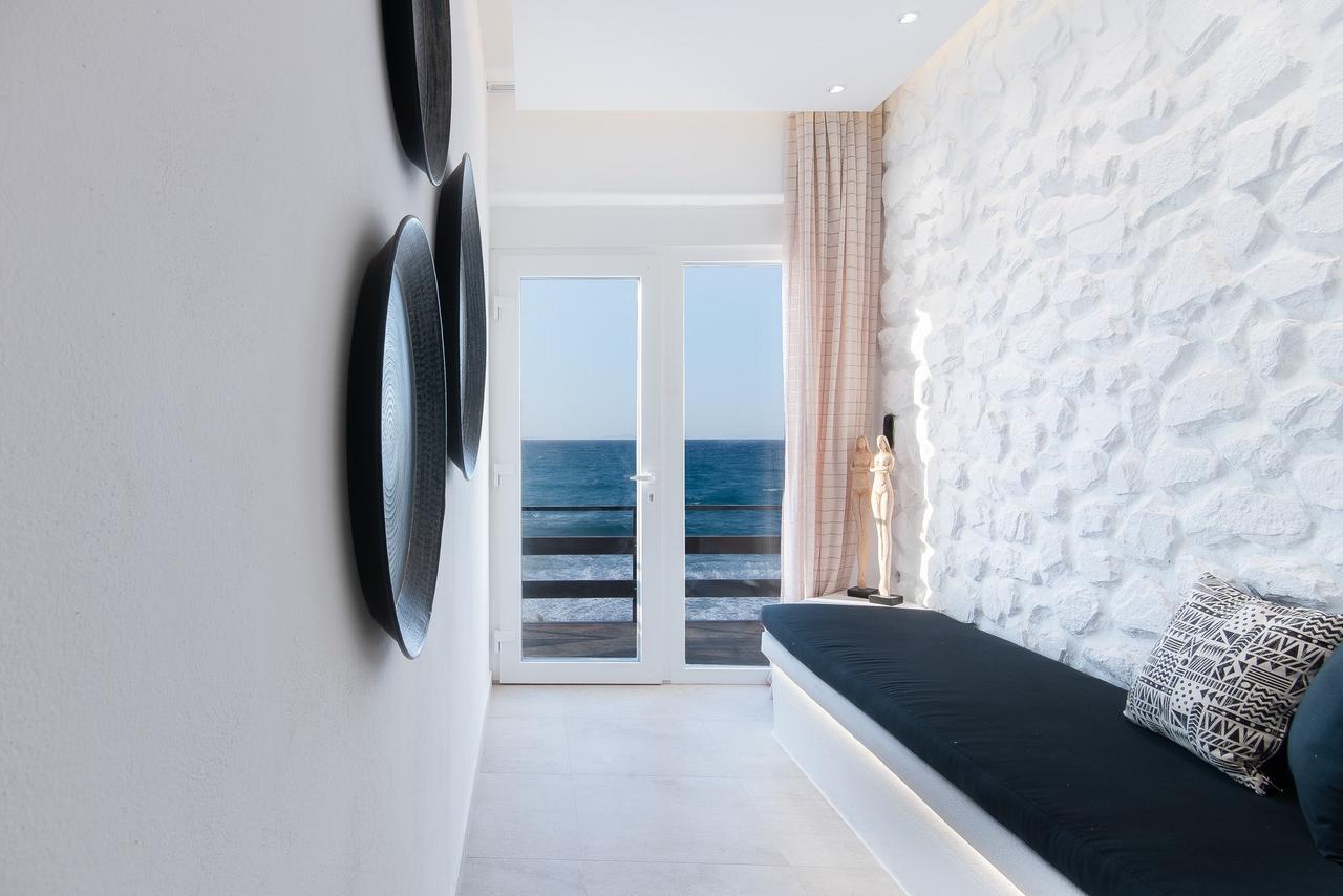 Portara Seaside Luxury Suites Naxos City Екстер'єр фото